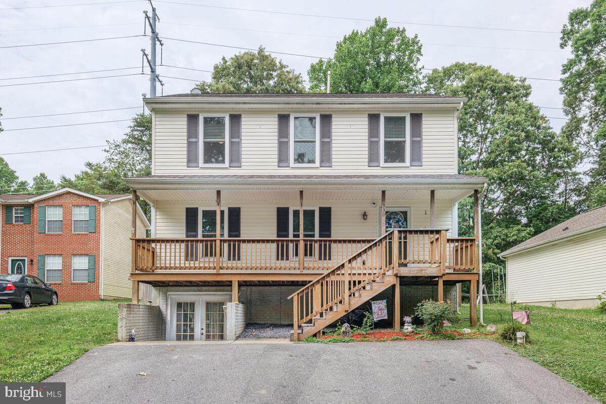 530 Maple Way - Photo 1