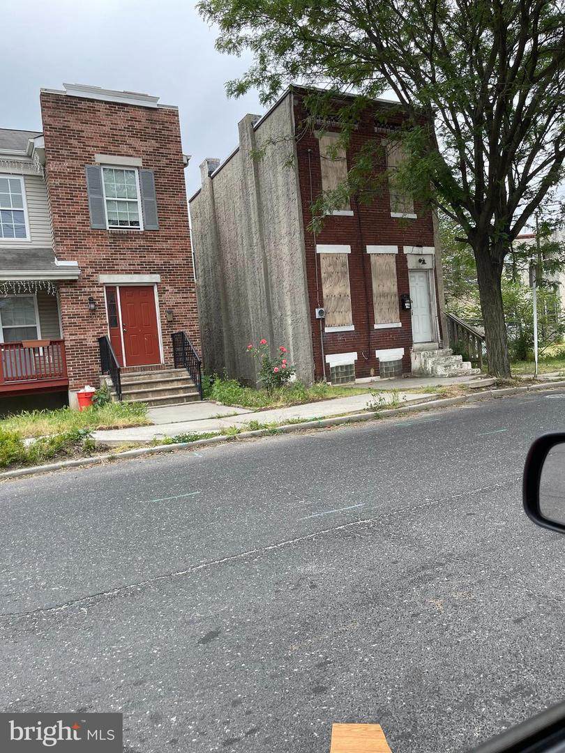312 10TH Street - Photo 1