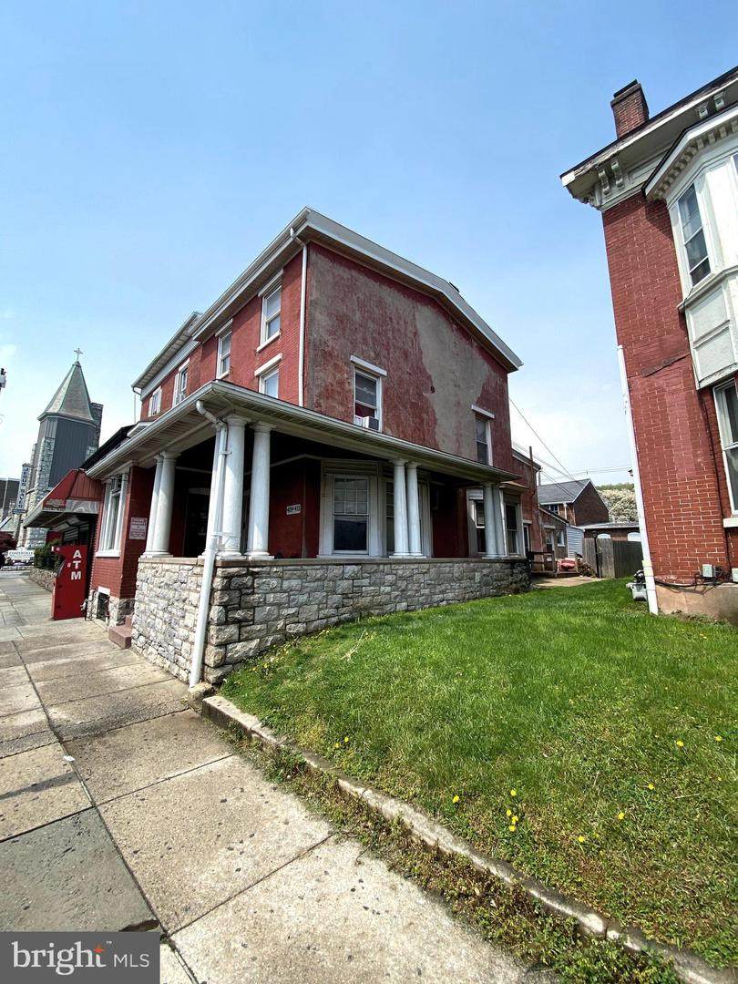 409 Lincoln Highway - Photo 1