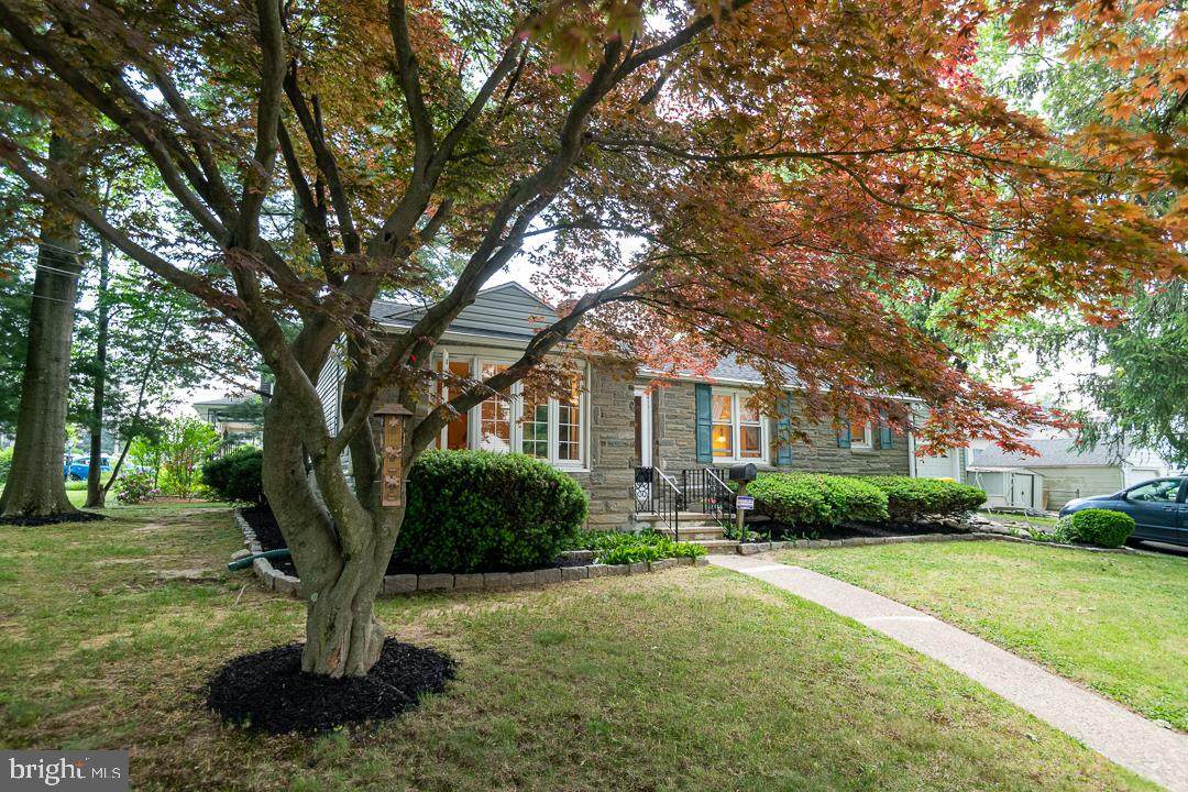 200 Inman Terrace - Photo 1