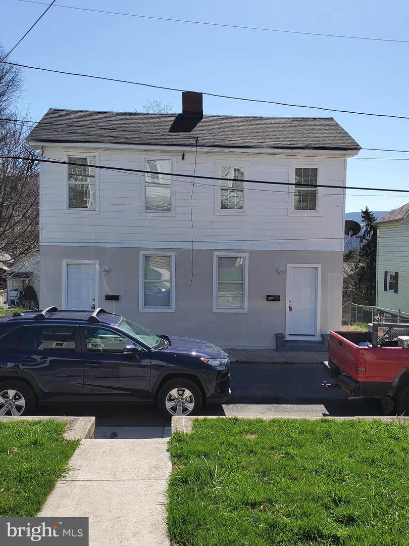 318 Hammond Street - Photo 1