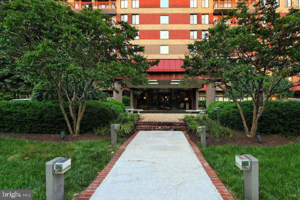 801 Pitt Street - Photo 1