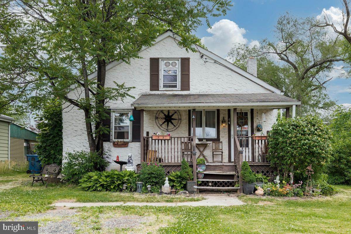 44 Fruitville Road - Photo 1