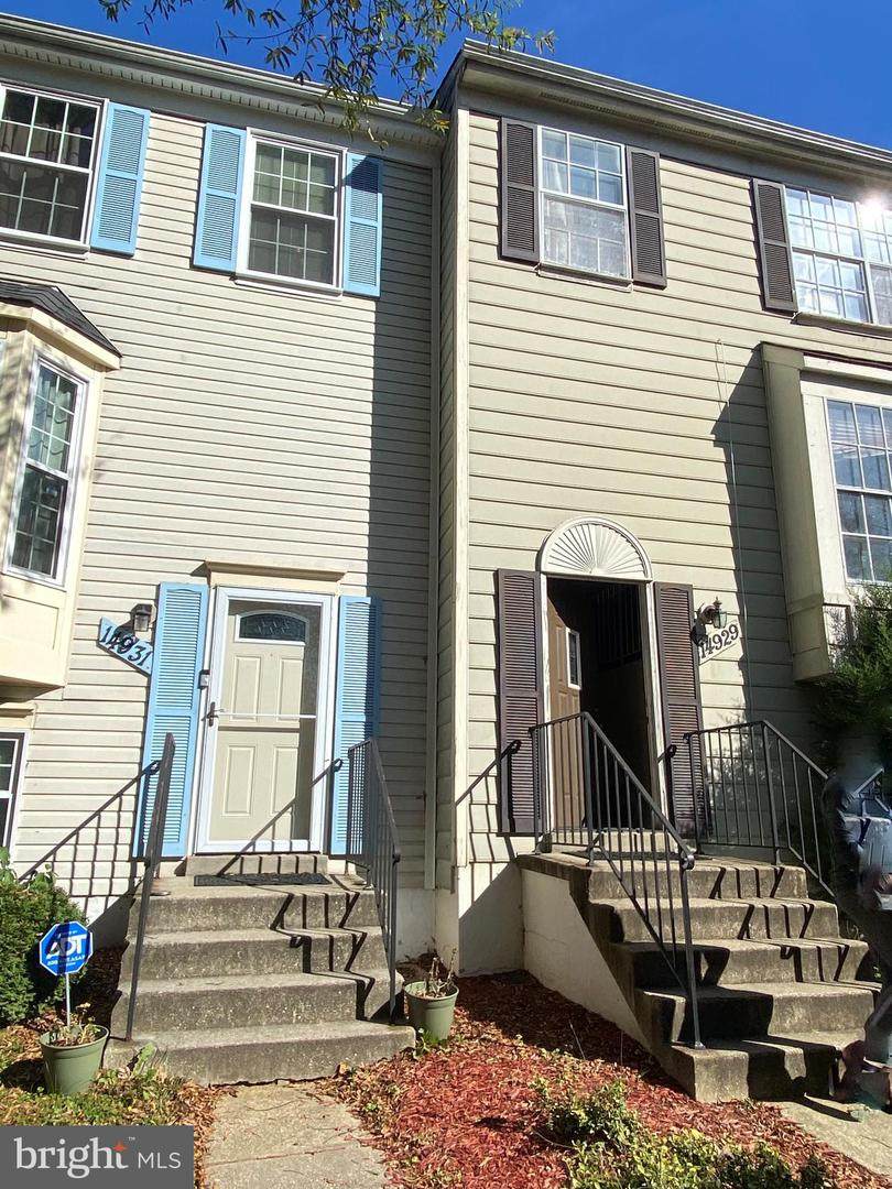 14929 London Lane - Photo 1