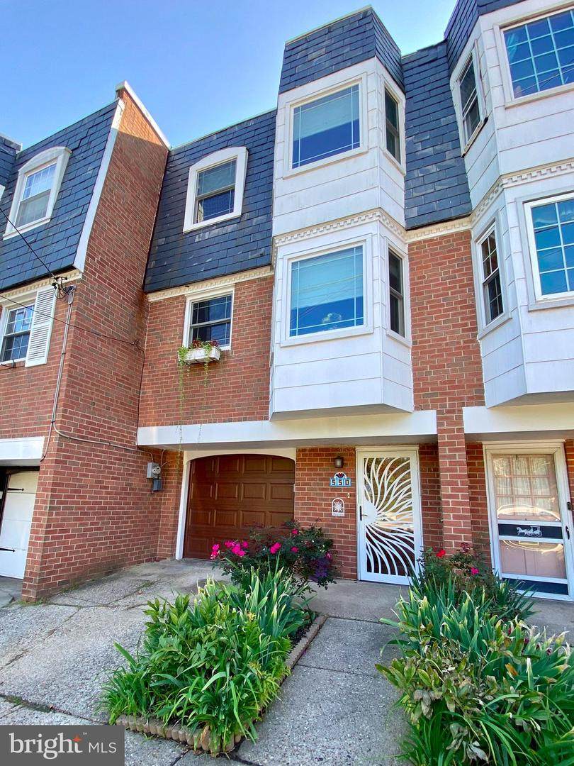 550 Queen Lane - Photo 1