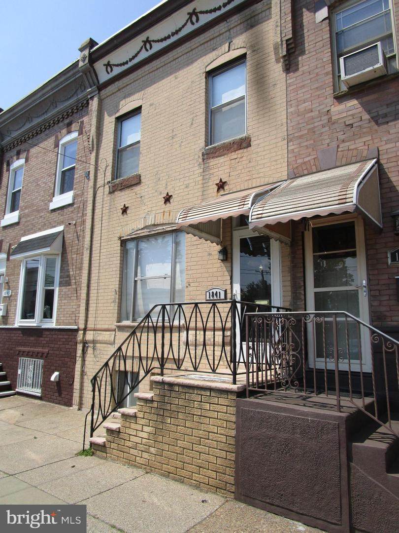 1841 Wolf Street - Photo 1