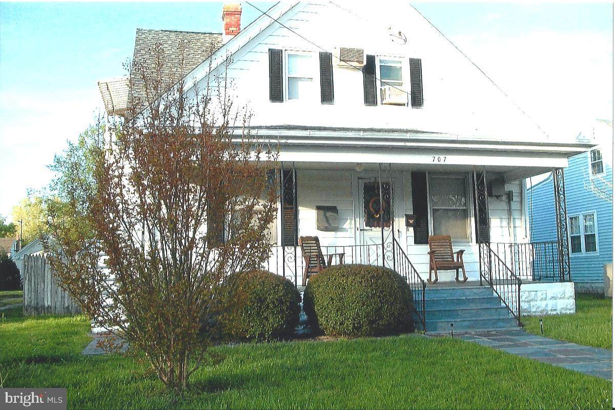 707 Cedar Street - Photo 1