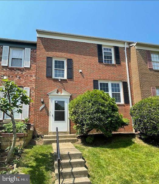 1020 Salisbury Court - Photo 1