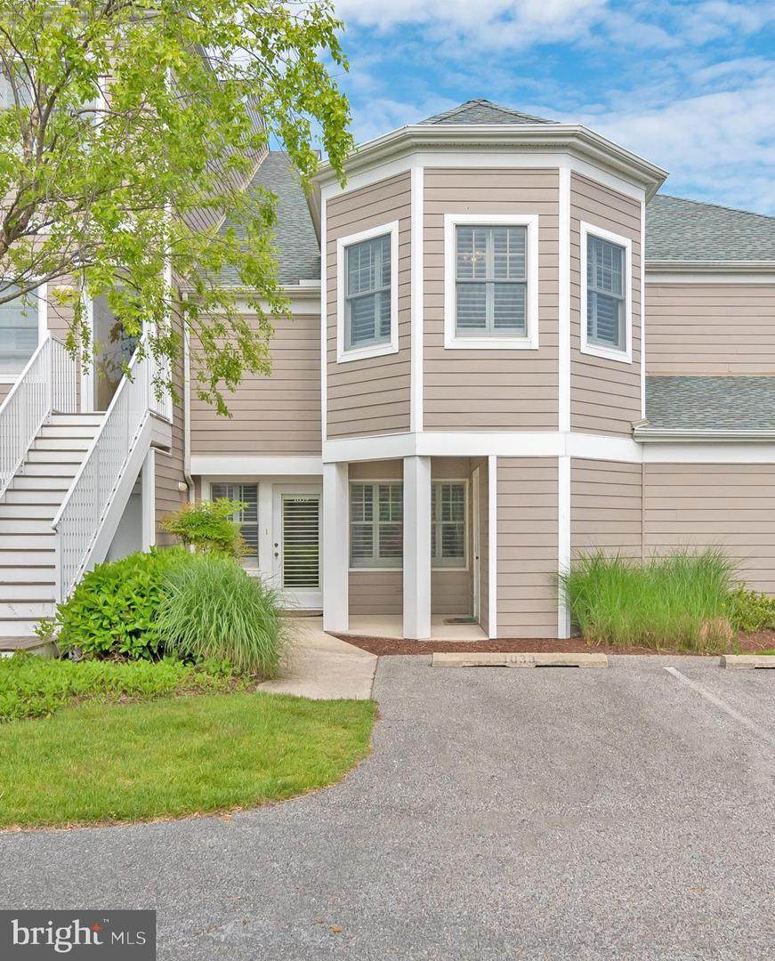 38233 Lake Drive - Photo 1