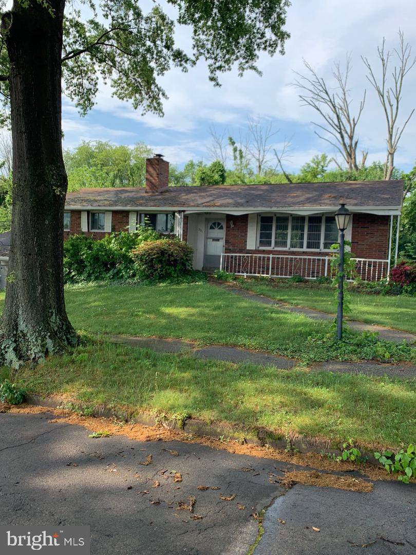 901 Manor Drive - Photo 1