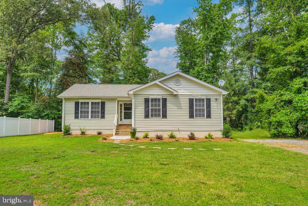 200 Fort King Drive - Photo 1