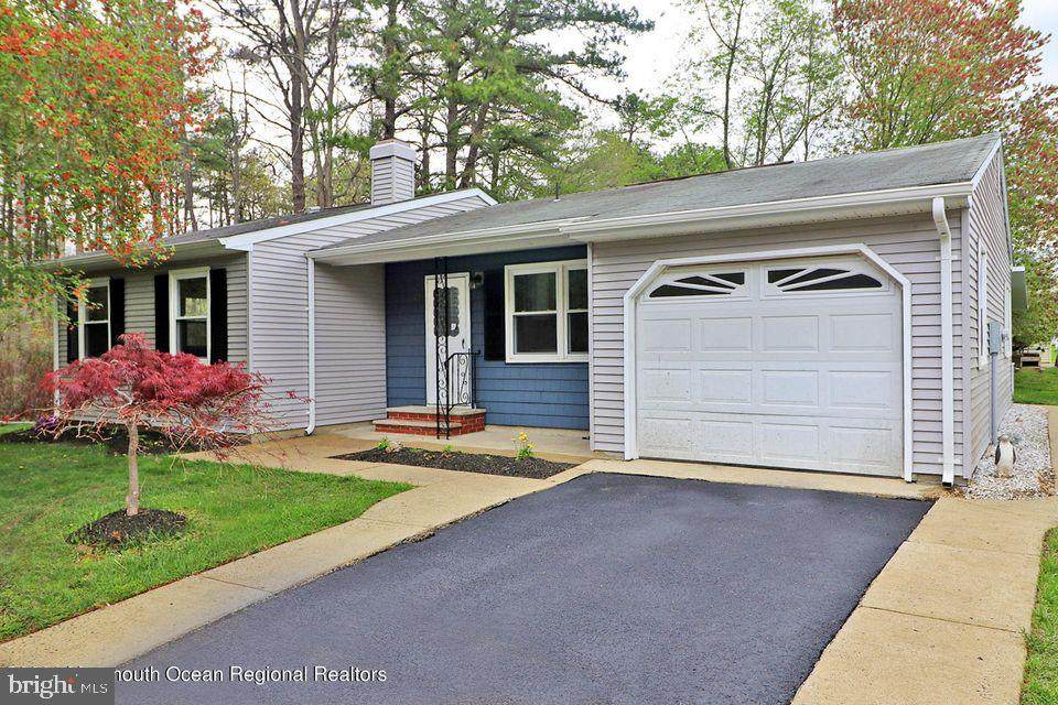 49 Central Avenue - Photo 1
