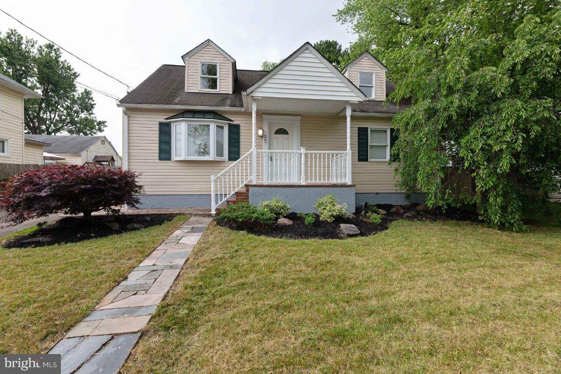 207 Cresswell Road - Photo 1