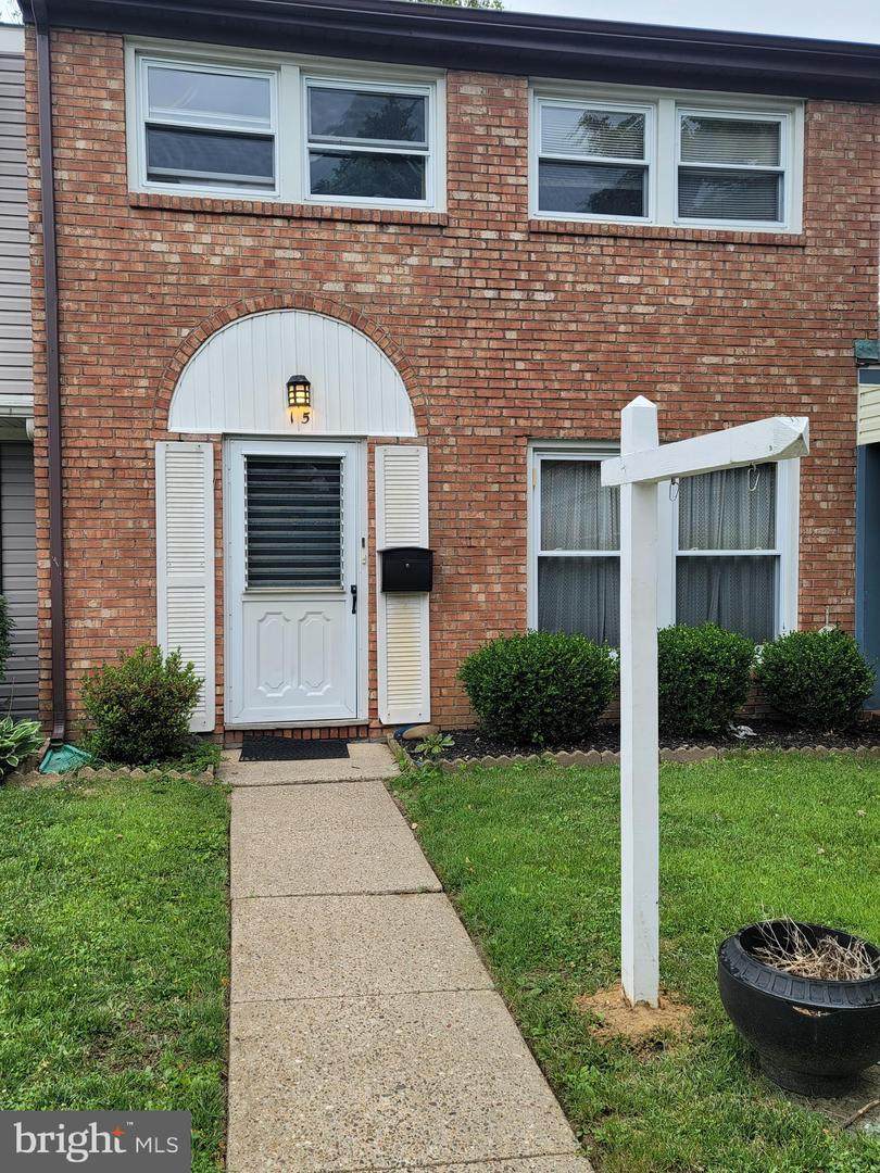 15 Randolph Place - Photo 1