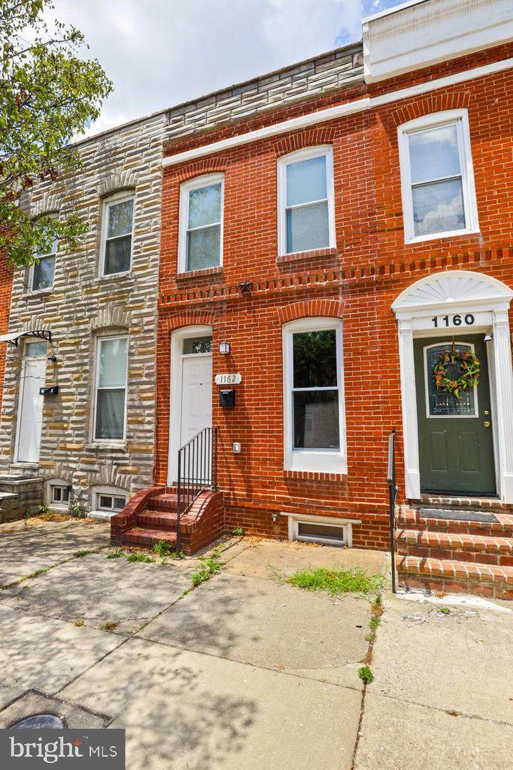 1162 Hamburg Street - Photo 1