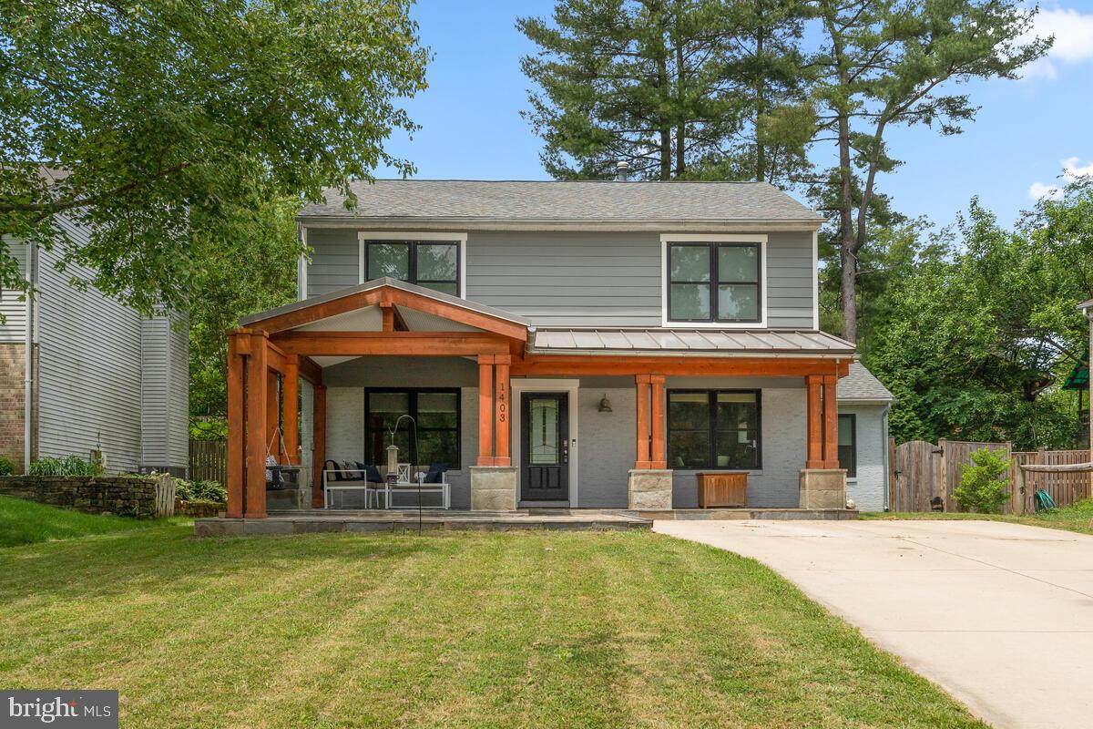 1403 Woodman Avenue - Photo 1