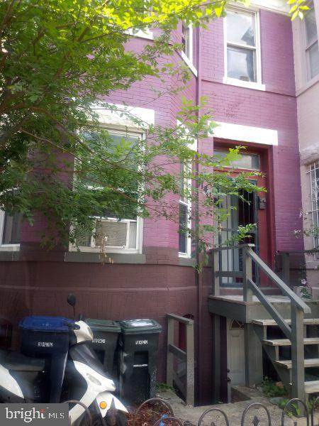 1406 5TH Street - Photo 1