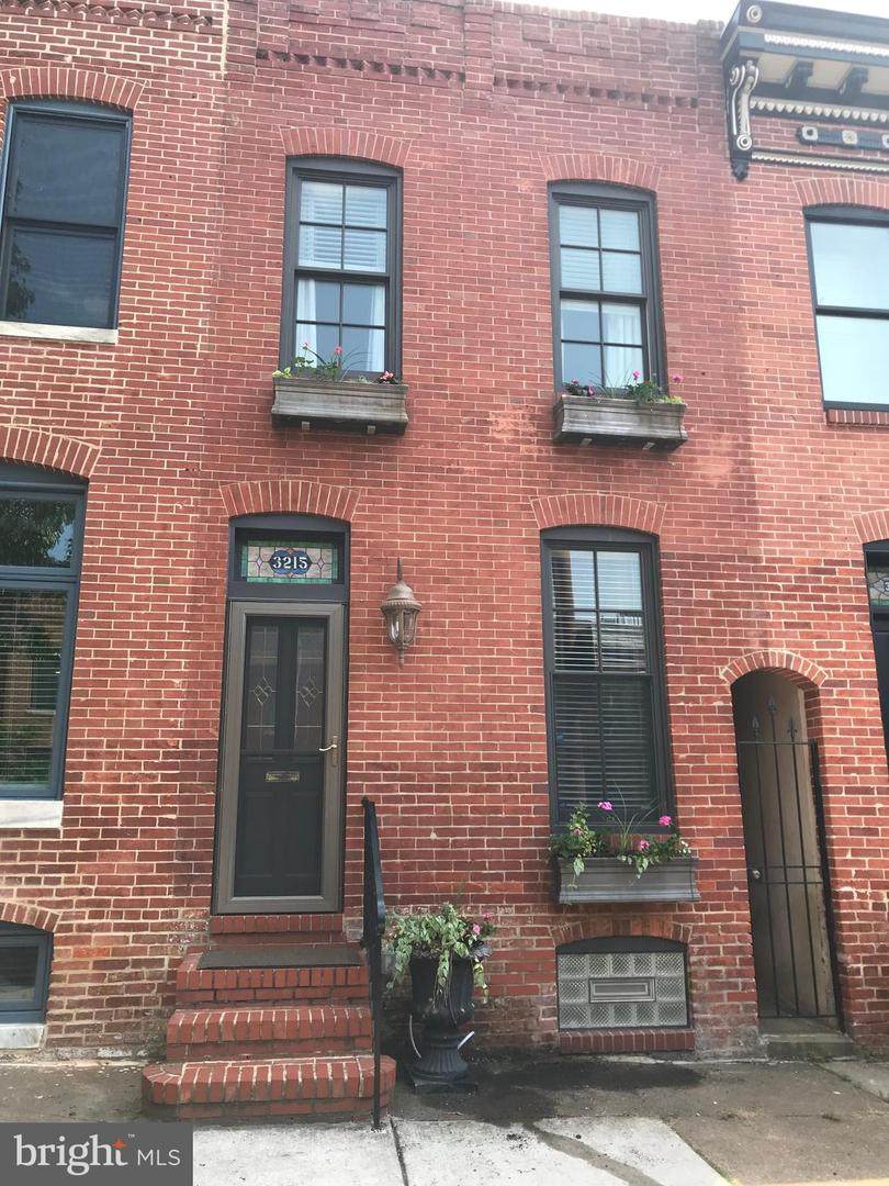 3215 Foster Avenue - Photo 1