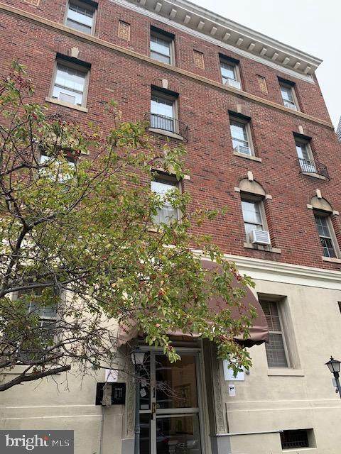 1715 P Street - Photo 1