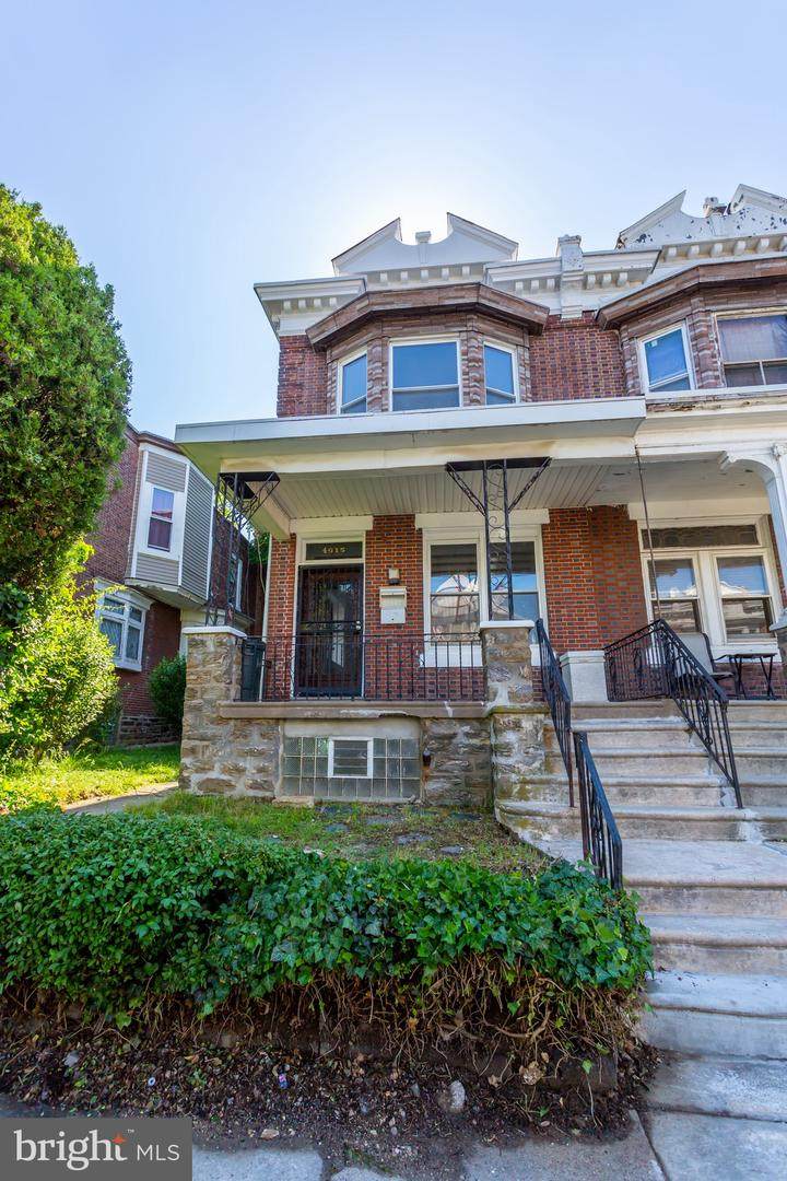 4915 Marvine Street - Photo 1