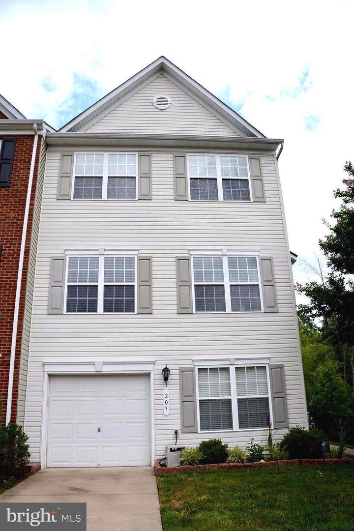 207 Spinnaker Way - Photo 1