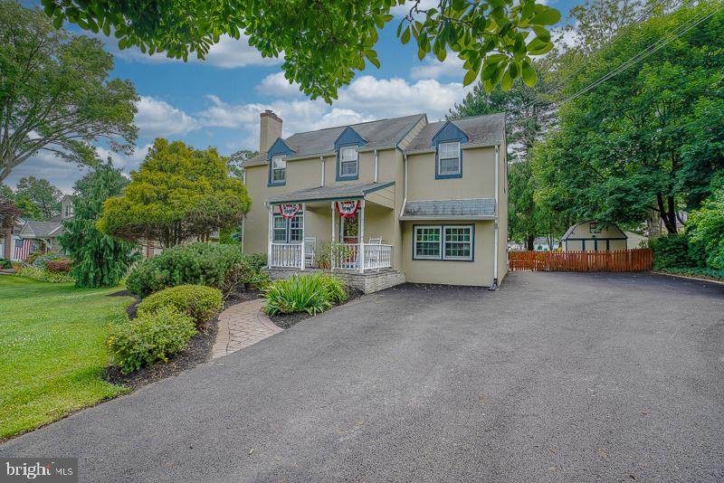 1002 Hill Avenue - Photo 1
