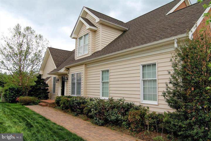 42983 Pascale Terrace - Photo 1