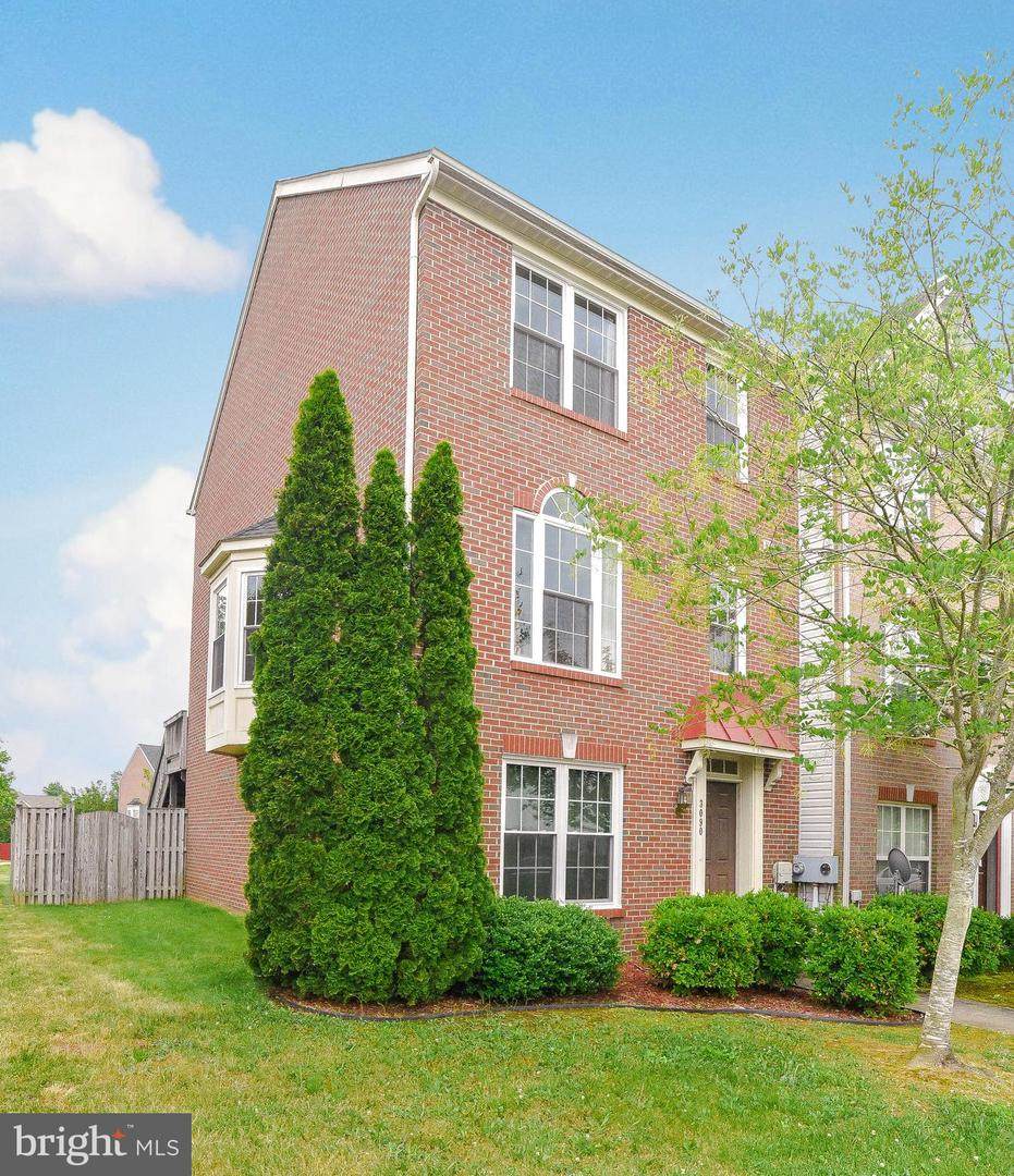 3090 Esser Place - Photo 1