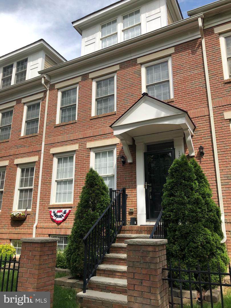 120 Heritage Street - Photo 1