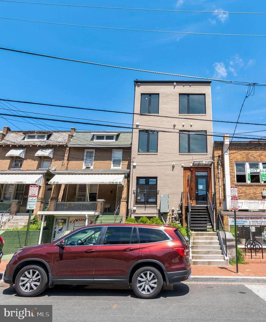 507 Kennedy Street - Photo 1