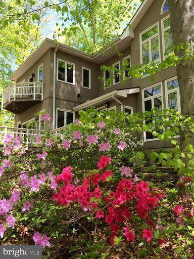 219 Twin Lake Drive - Photo 1