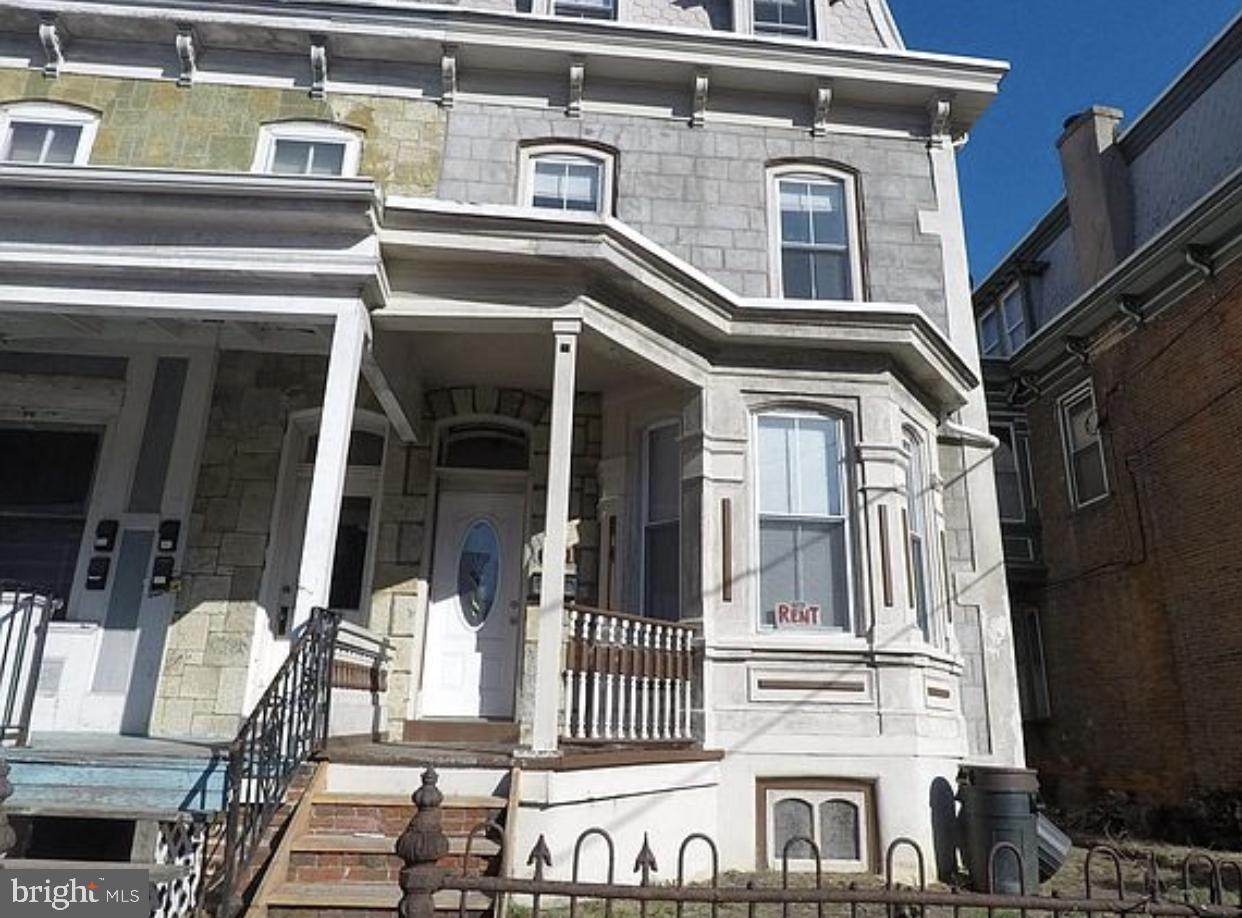 105 35TH Street - Photo 1