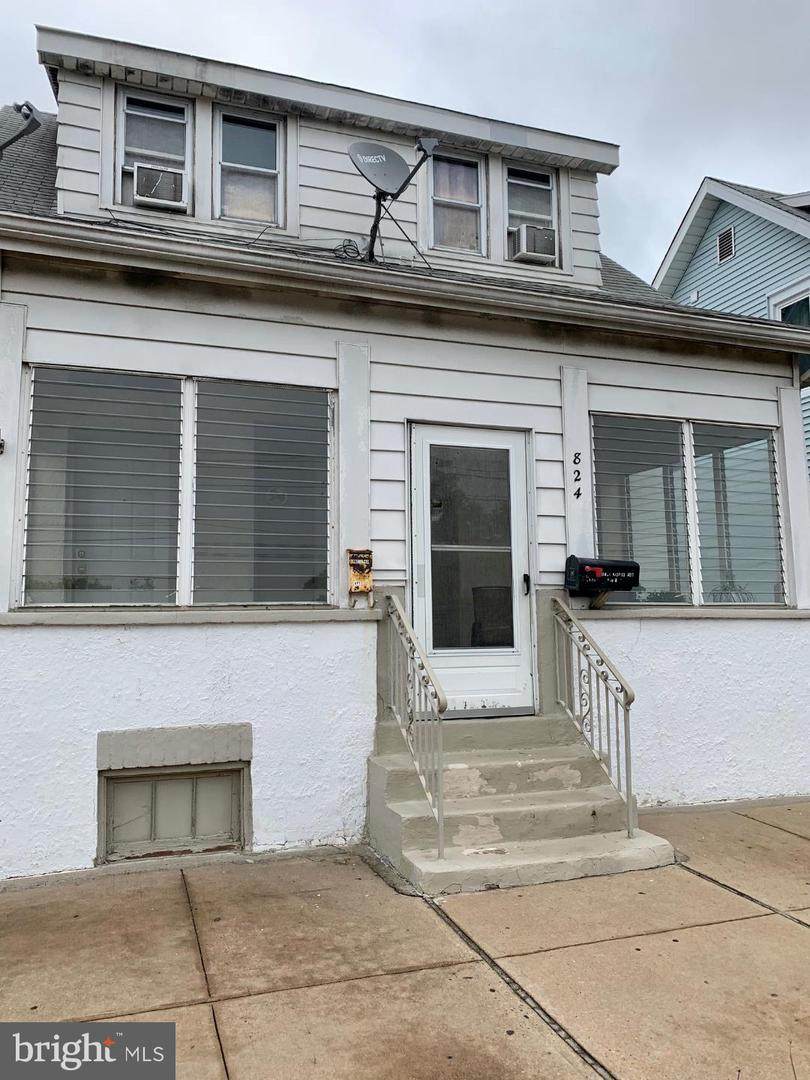 824 Olden Avenue - Photo 1