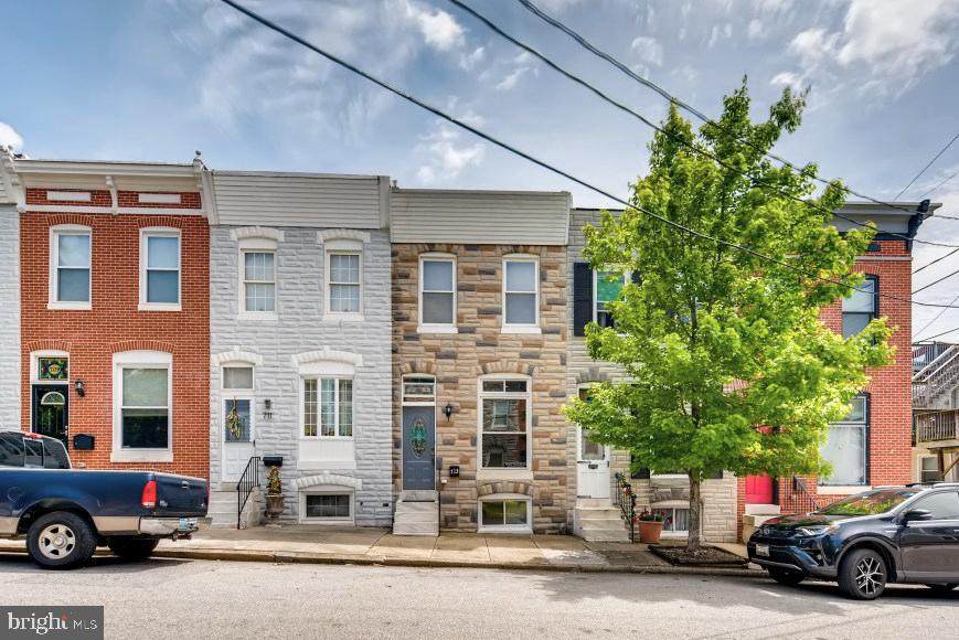 713 Baylis Street - Photo 1
