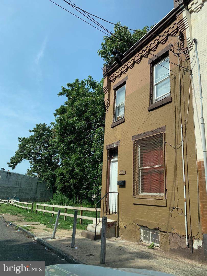 2168 Darien Street - Photo 1