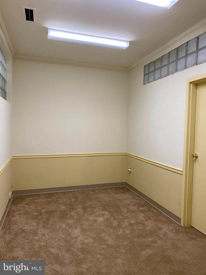 106 Circle Avenue - Photo 1