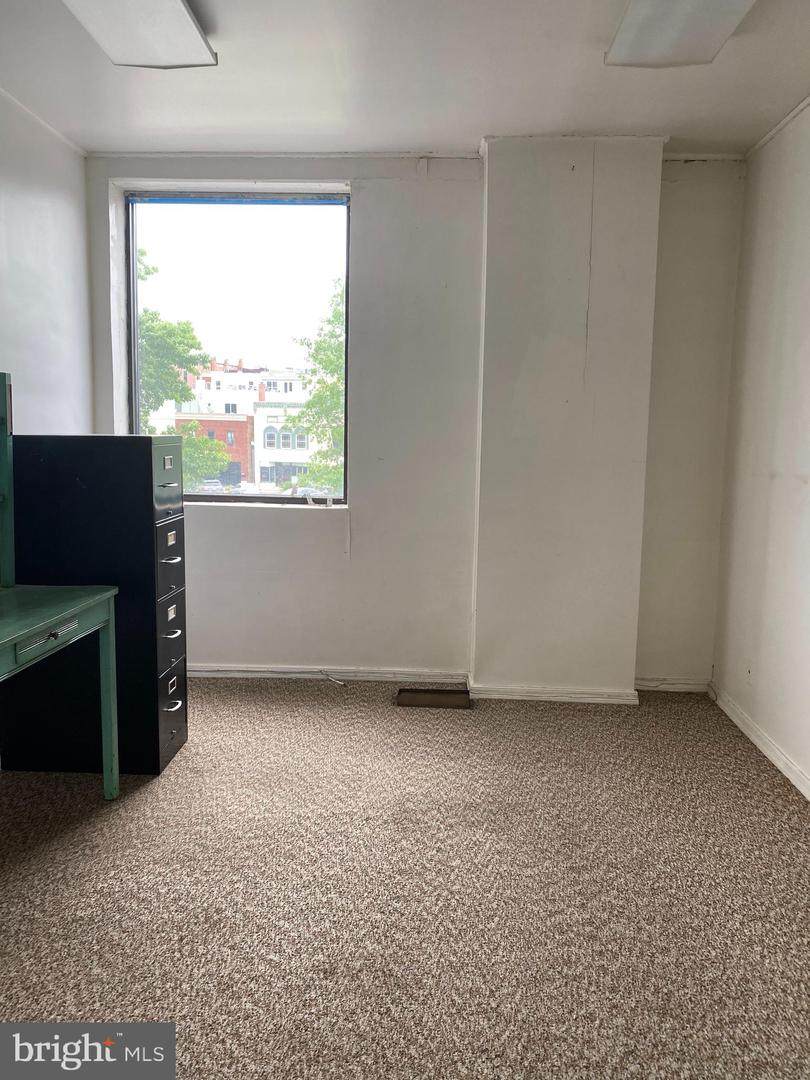 106 Circle Avenue - Photo 1