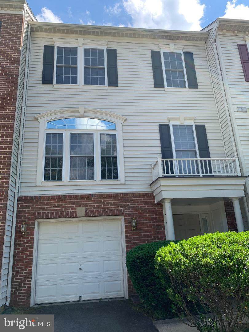 43045 Golf View Drive - Photo 1