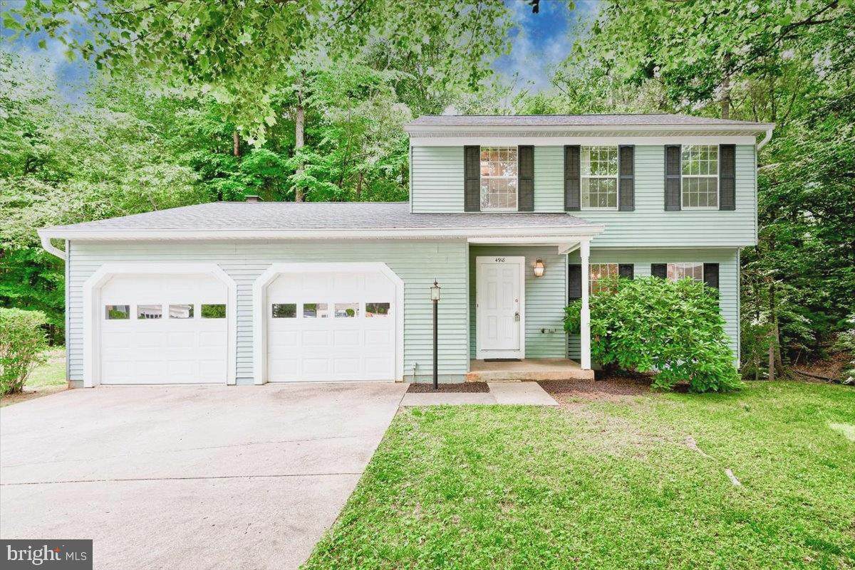4918 Live Oaks Court - Photo 1