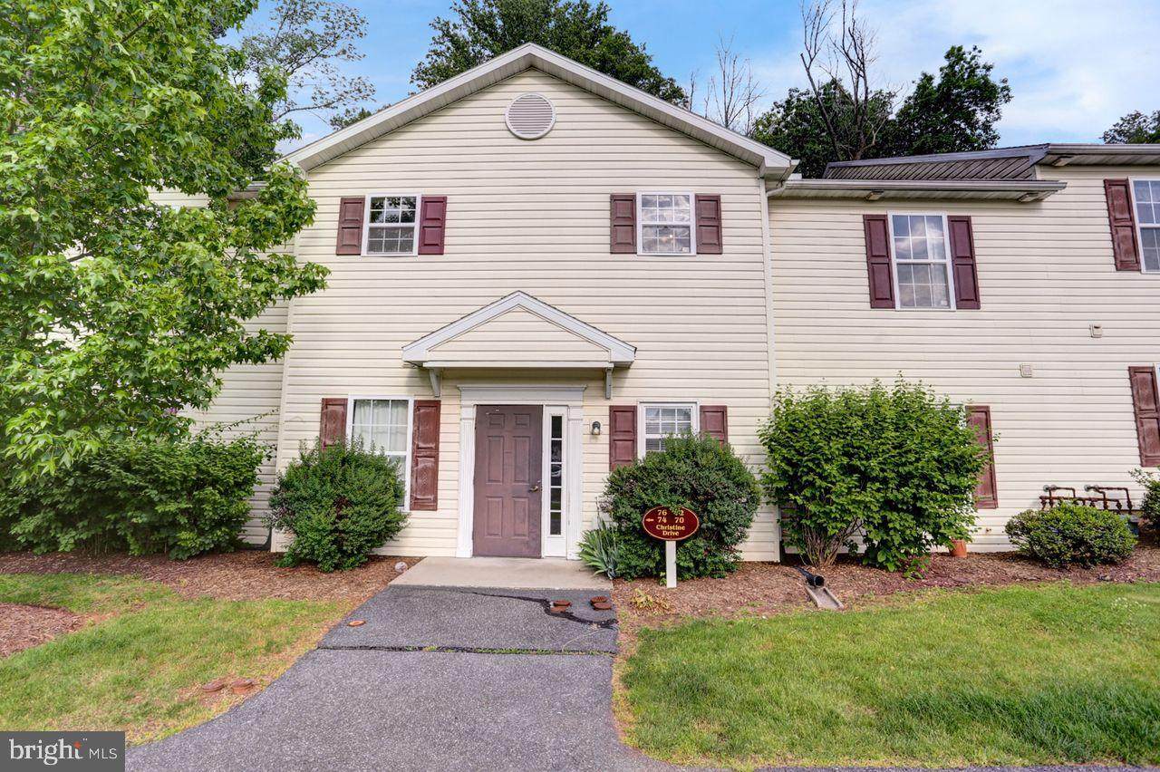 72 Christine Drive - Photo 1