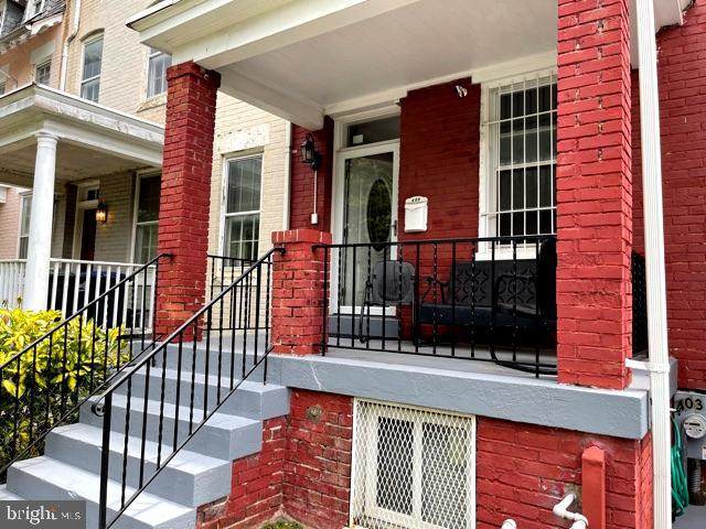 403 6TH Street - Photo 1