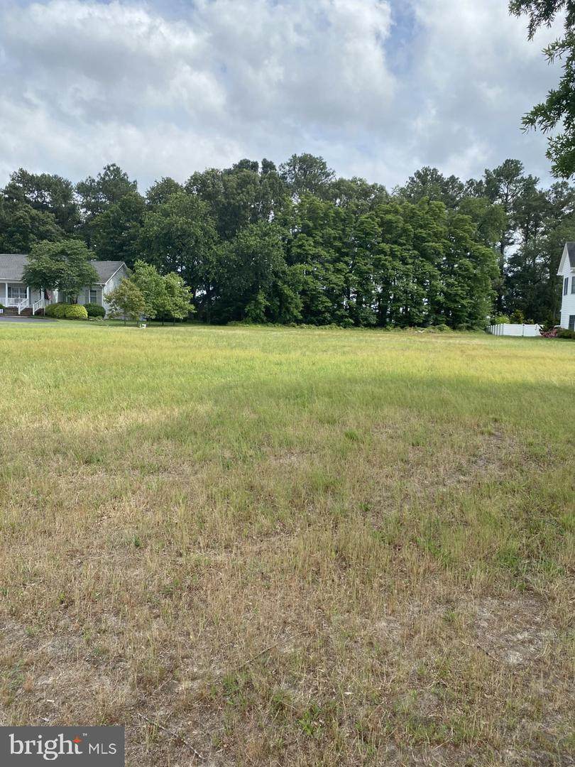 145 Creekside Drive - Photo 1