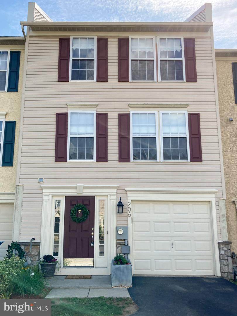 990 Fernhill Road - Photo 1