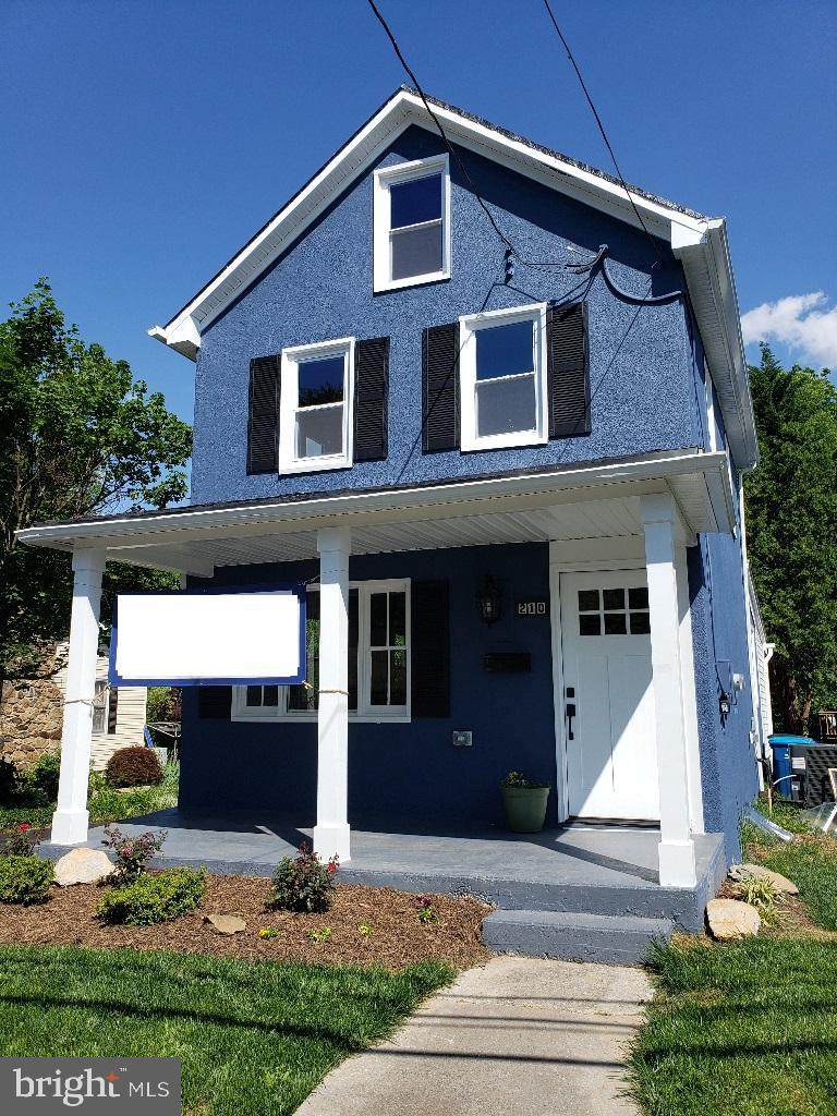 210 Buckmarsh Street - Photo 1