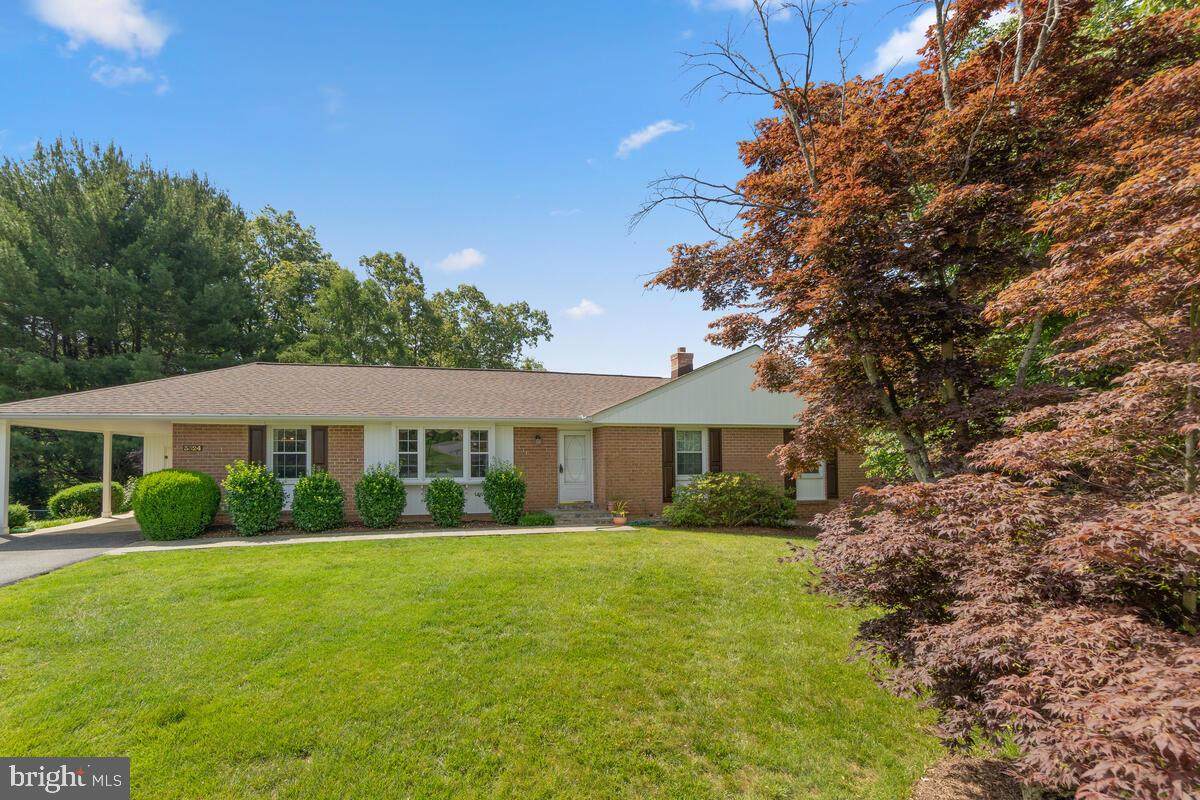 3324 Llewellyn Field Road - Photo 1