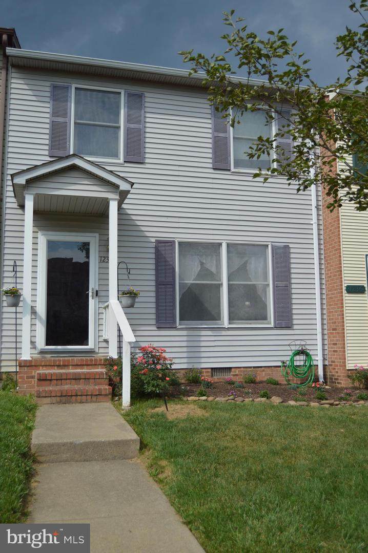 1234 Goldfinch Drive - Photo 1