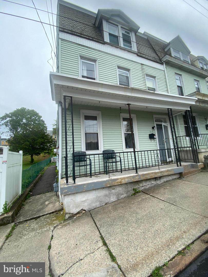 713 Laurel Boulevard - Photo 1