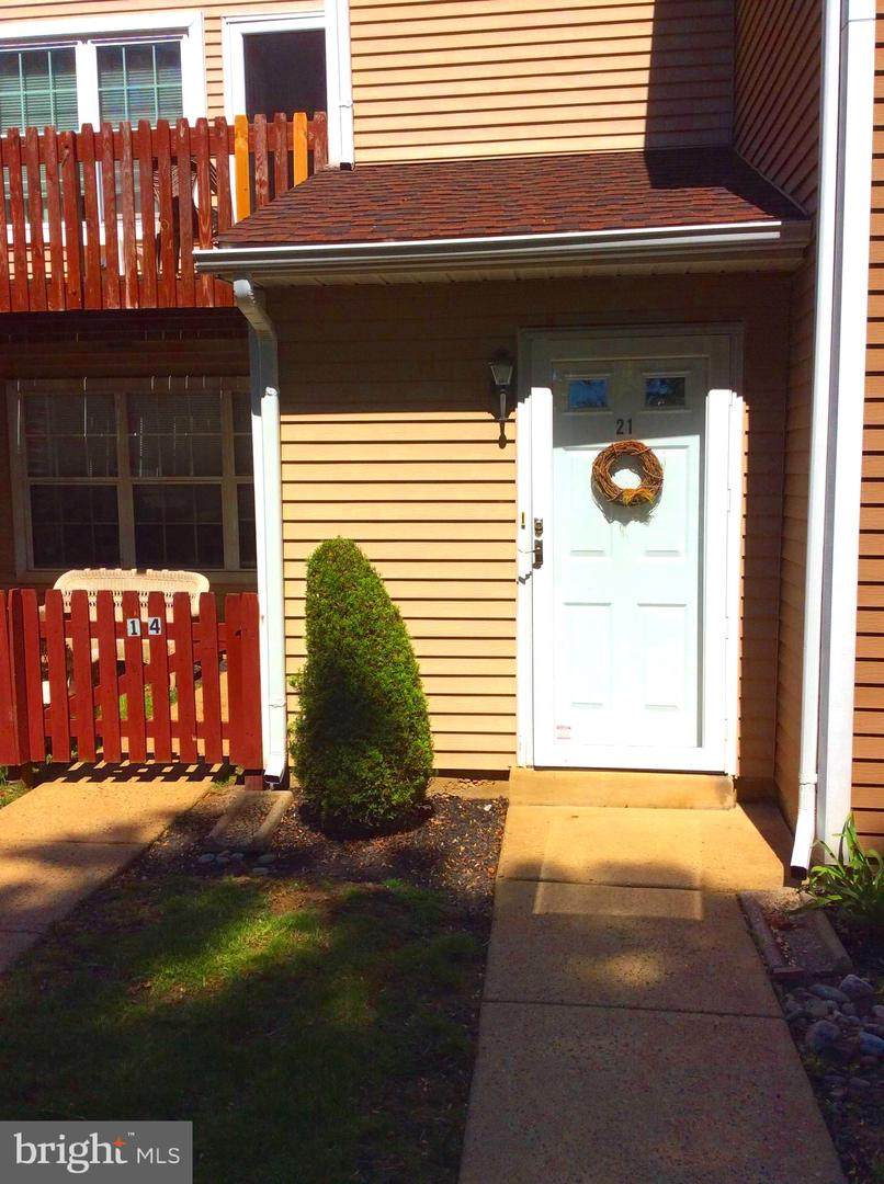 21 Woodbine Court - Photo 1