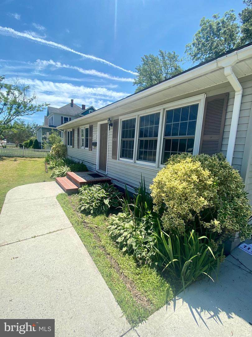 107 Columbia Avenue - Photo 1