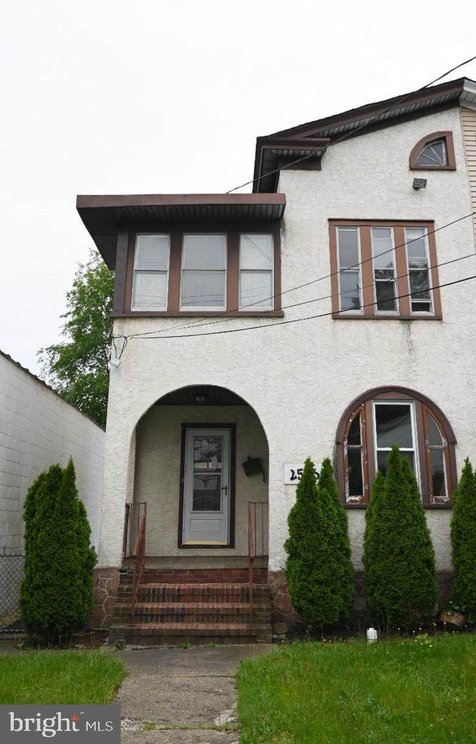 2525 Nottingham Way - Photo 1